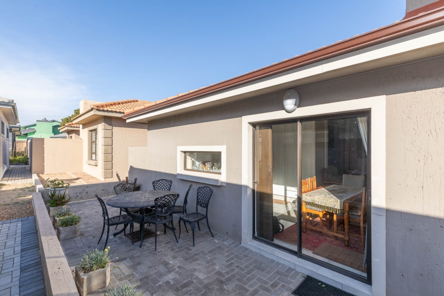 2 Bedroom Property for Sale in Dana Bay Western Cape